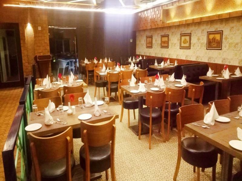 Pinnacle By Click Hotels, Lucknow Exteriör bild